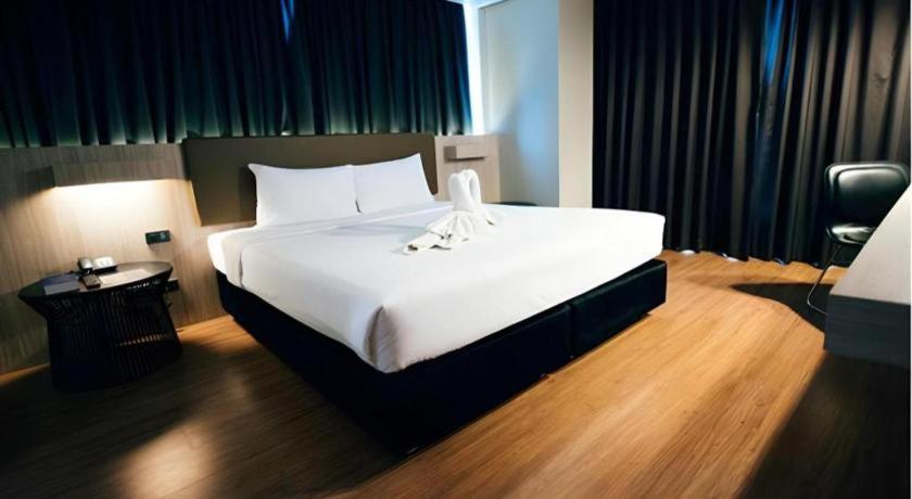 The Heritage Silom Hotel Bangkok Ngoại thất bức ảnh