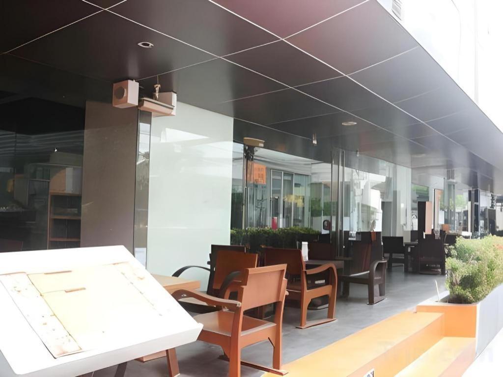 The Heritage Silom Hotel Bangkok Ngoại thất bức ảnh